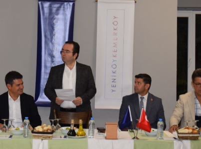 YK Enerji̇ bölge muhtarlarıyla yemekte bi̇r araya geldi̇